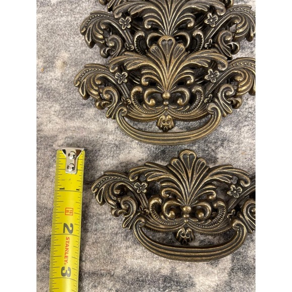 Vtg Style Ornate Scalloped Drawer Bail Pulls Gold Hollywood Regency Luxury Decor - Picture 6 of 8